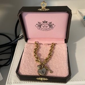 Juicy couture chain heart lock necklace